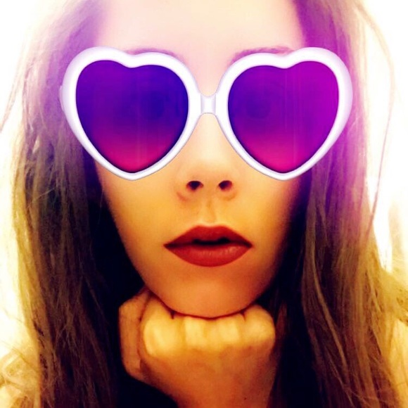 Meet the Posher Other - Meet your Posher, Lauren